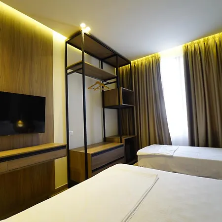 Sanremo Hotel *